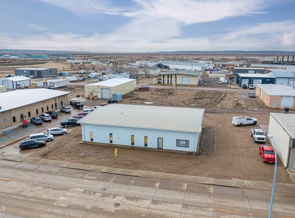 606 Broadway East, Williston, ND 58801