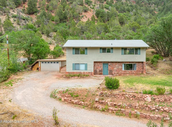 2314 Palmer Avenue, Glenwood Springs, CO 81601