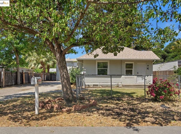 6 4th ST, Woodland, CA 95695