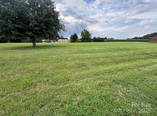 3416 Dreamy Lane unit: 2, Claremont, NC 28610