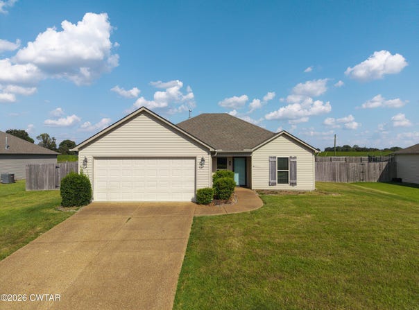 30 Clovewood Cove, Humboldt, TN 38343