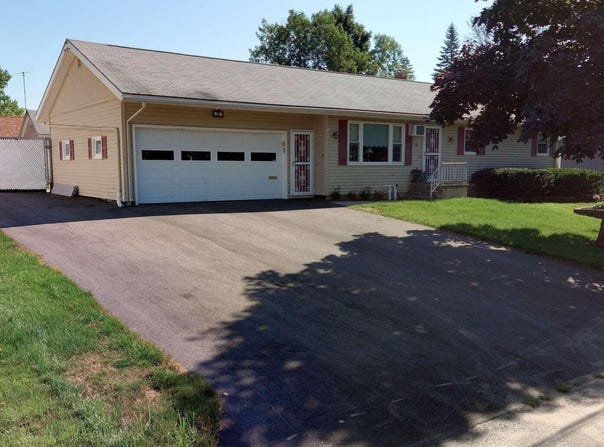 12 Fortin Way, Lewiston, ME 04240