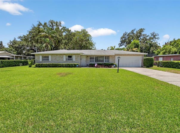 511 COULTER ROAD, BRANDON, FL 33511