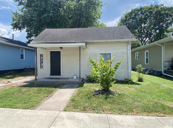 416 E WASHINGTON Street, Riverton, IL 62561