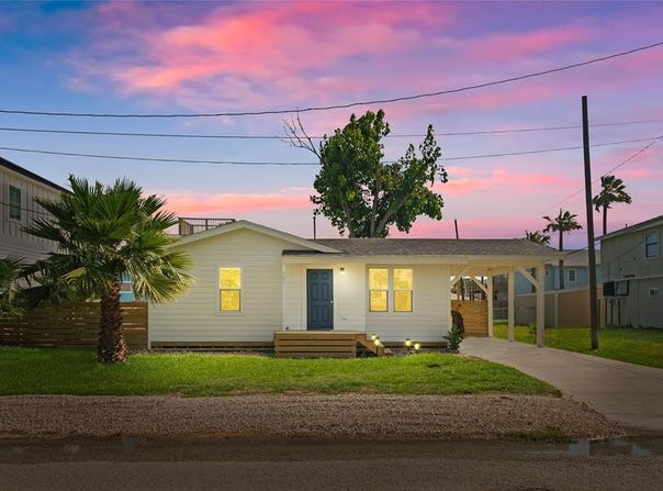 509 W Avenue E, Port Aransas, TX 78373