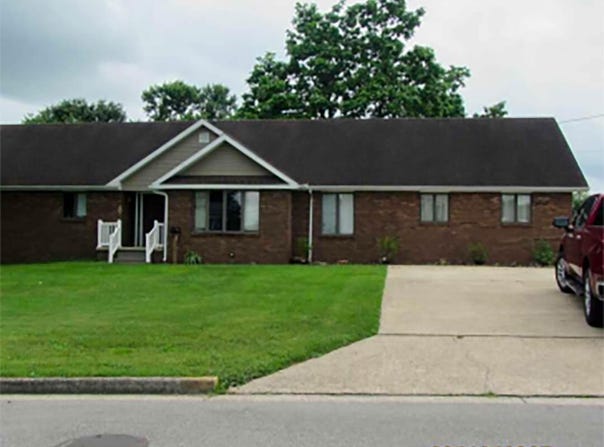 407 E 12Th Street, Huntingburg, IN 47542-1020