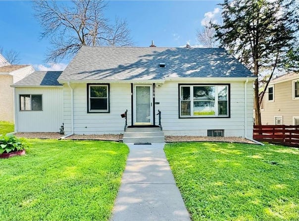 1784 Sims Avenue, Saint Paul, MN 55119
