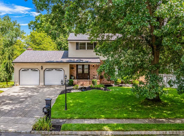6 Juniper Court, Old Bridge, NJ 08857