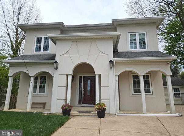 4 BURGUNDY CT, ROCKVILLE, MD 20850