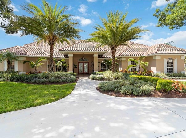428 TREMINGHAM WAY, VENICE, FL 34293