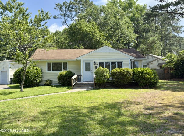 2014 Center Avenue, New Bern, NC 28560