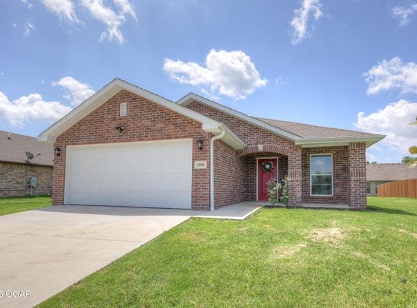2008 Greydon Lane, Webb City, MO 64870
