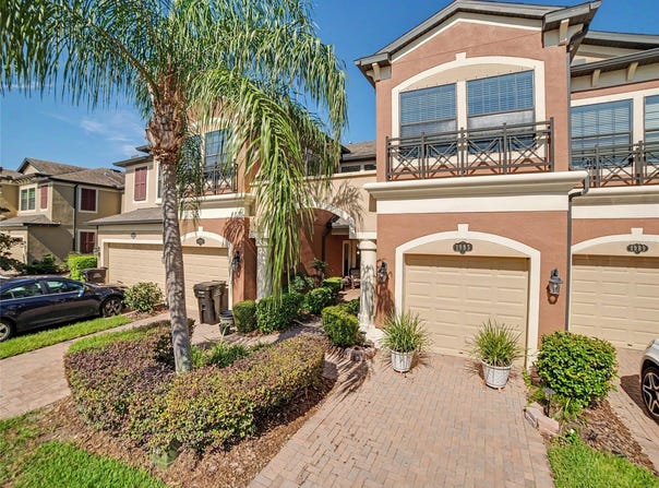 1985 LAKE WATERS Place, LUTZ, FL 33558