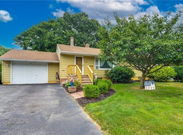 6239 Meadowbrook Drive, Mentor, OH 44060
