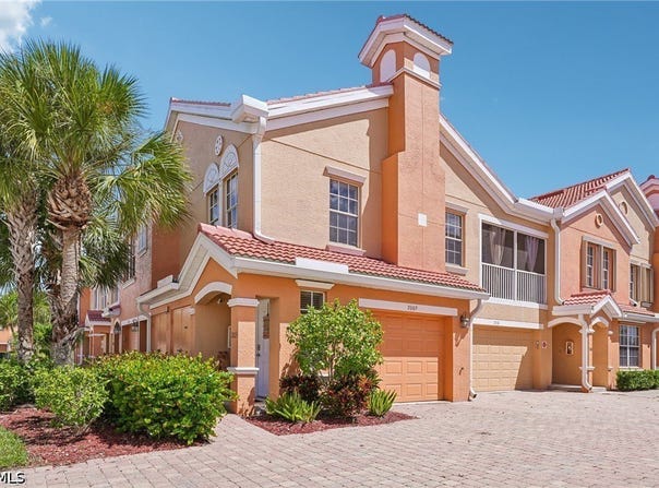 1813 Concordia Lake Circle, Cape Coral, FL 33909
