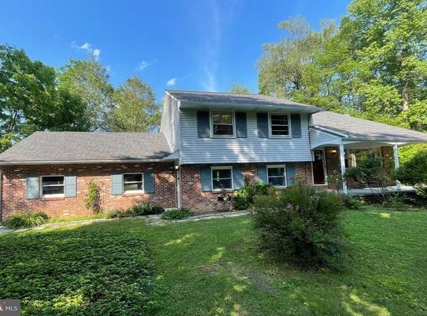 21 LONG LANE, MALVERN, PA 19355
