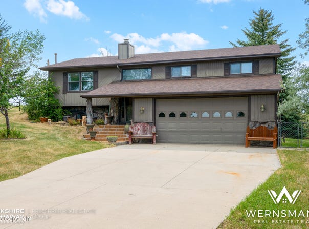 2702 Meadow Ln -, Gillette, WY 82718