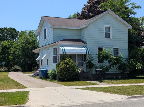 1236 Fulton Avenue, Grand Haven, MI 49417