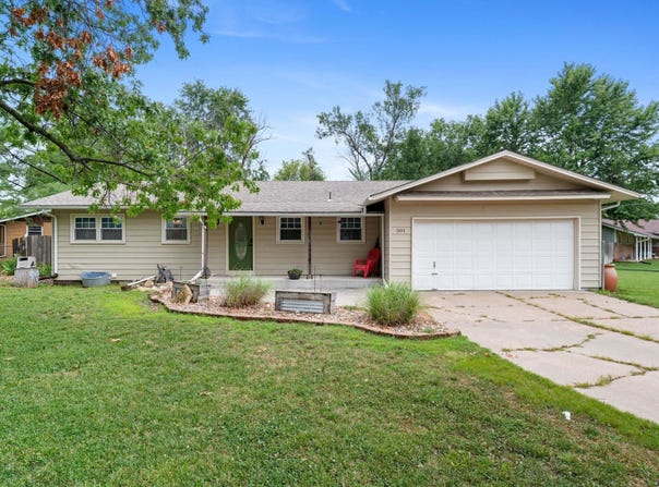 501 N Cindy St, Goddard, KS 67052