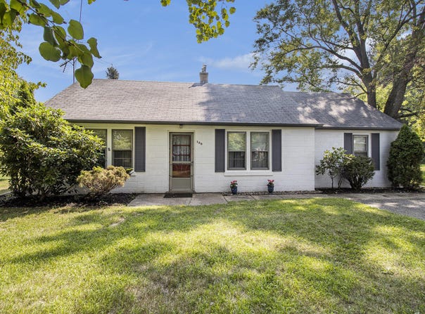 120 N Harris Street, Paw Paw, MI 49079