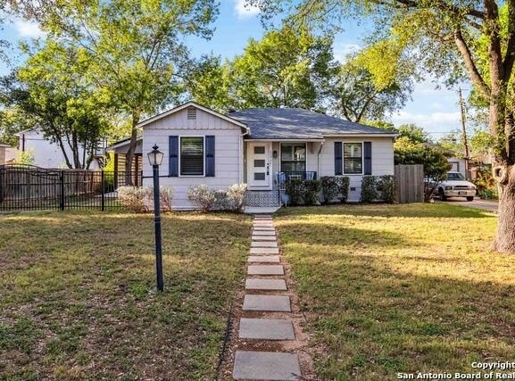 124 Harmon, San Antonio, TX 78209