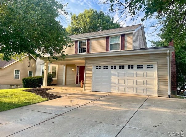 17 Connemara Road, St Peters, MO 63376