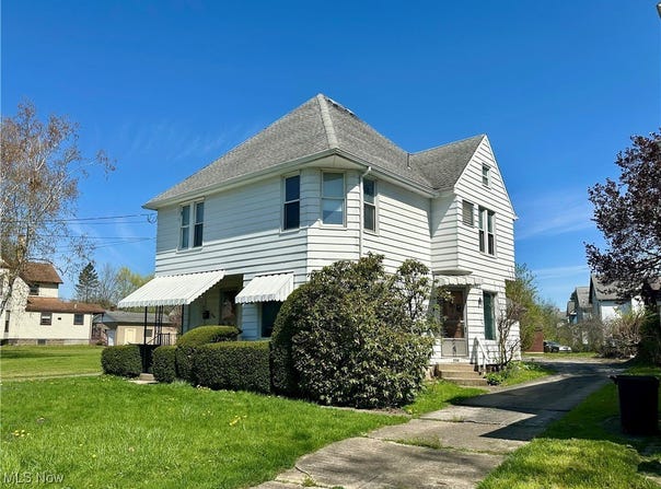 336 Warren Avenue, Niles, OH 44446
