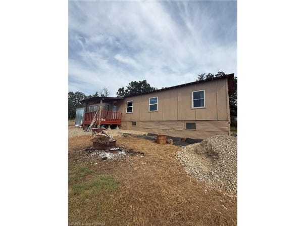 33199 Calhoun RD, Shady Point, OK 74956