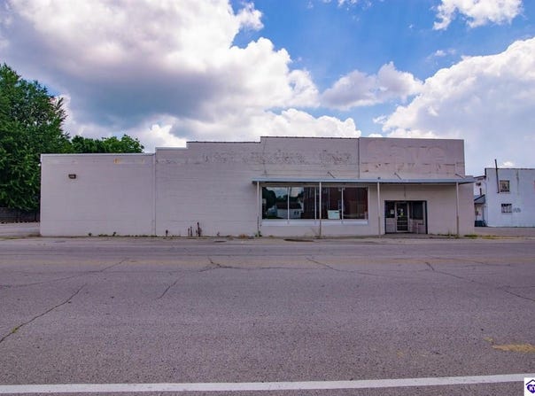 105 N English Street, Leitchfield, KY 42754