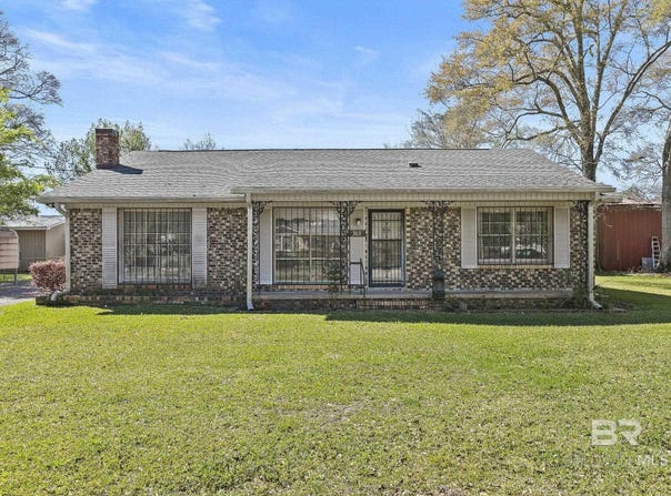 303 W Banyan Street, Bay Minette, AL 36507