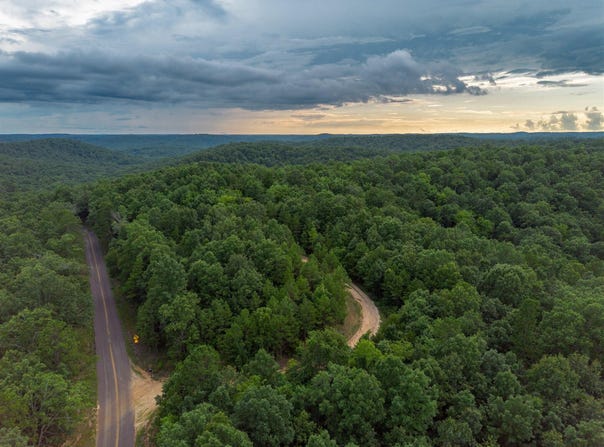 Whitacre Run, Eminence, MO 65466
