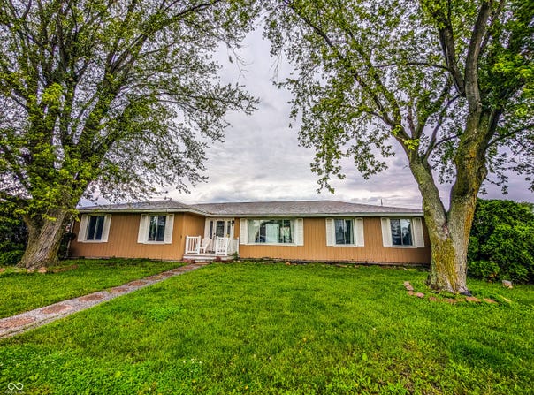 2612 E Michigantown Road, Frankfort, IN 46041