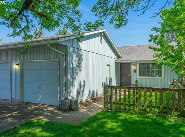 3807 N JUNEAU ST, Portland, OR 97217