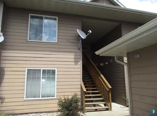 4912 S Klein Ave, Sioux Falls, SD 57106