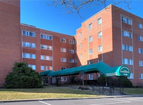 16100 Van Aken Boulevard unit: 202, Shaker Heights, OH 44120
