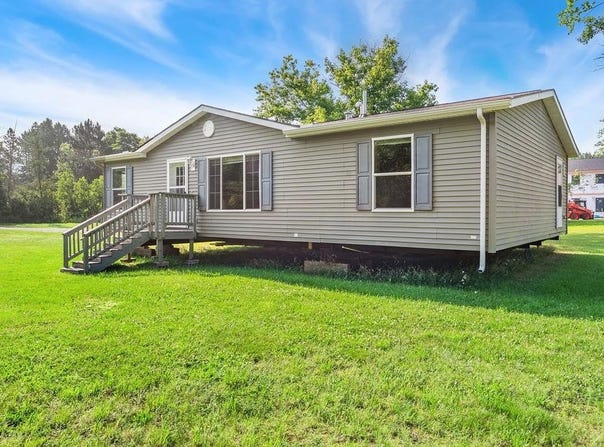 60- Park Ave, Cloquet, MN 55720