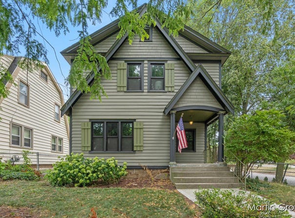 40 Auburn Avenue NE, Grand Rapids, MI 49503