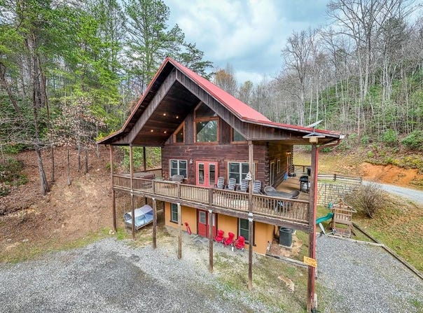 271 Tin Man Road, Bryson City, SC 28713