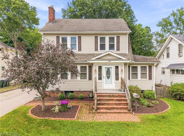 1932 7th Street, Cuyahoga Falls, OH 44221