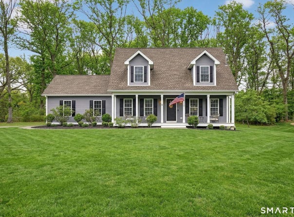 5 Tom Allyn Court, Ledyard, CT 06335
