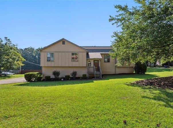3784 Junction Drive NW, Kennesaw, GA 30144