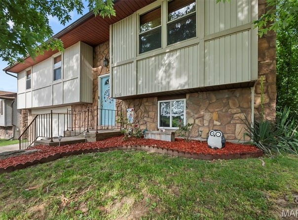 216 S Shawnee Boulevard, Jackson, MO 63755
