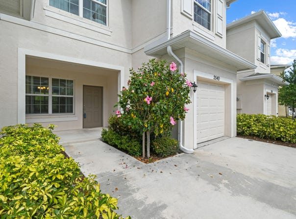 2540 NW Treviso Circle, Port Saint Lucie, FL 34986