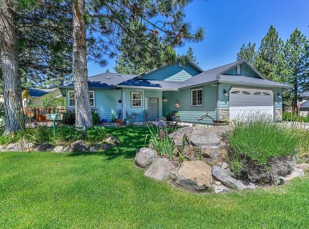 17111 Yancy Ct, Weed, CA 96094