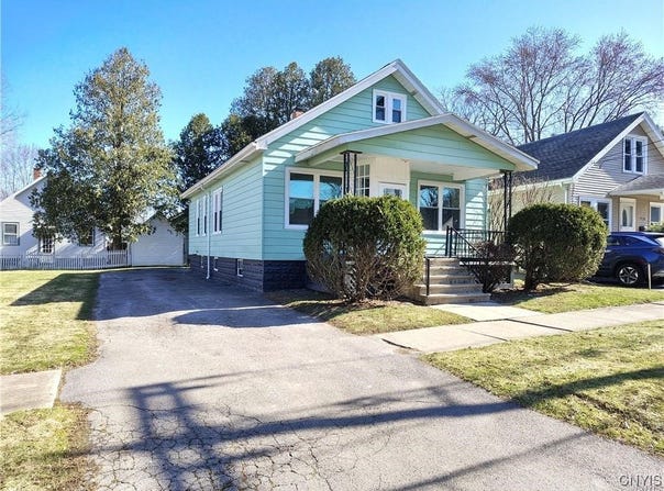 920 Arnold Avenue, Utica, NY 13502