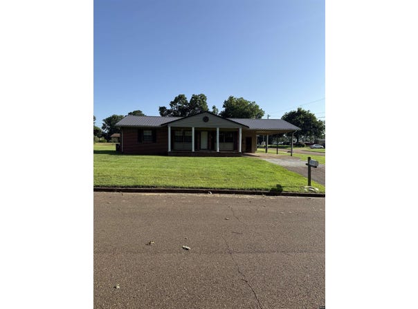 2703 Salem, Union City, TN 38261