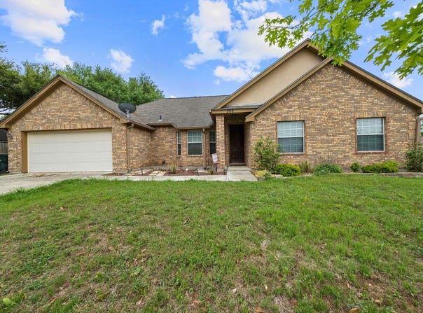 206 Club VW W, Seguin, TX 78155