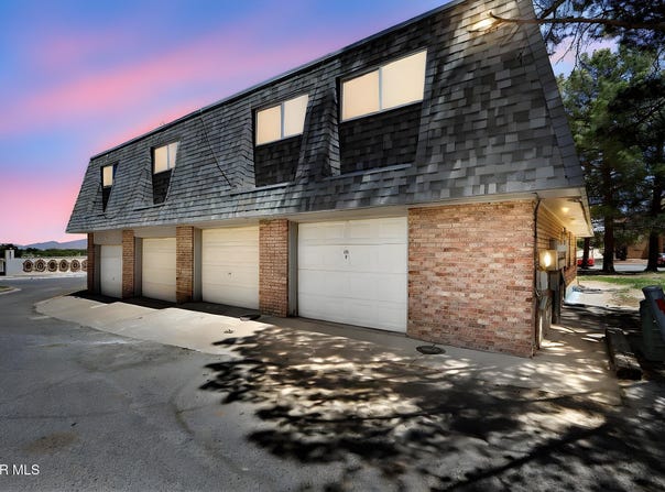 108 GOLDEN SANDS Road unit: D, Santa Teresa, NM 88008