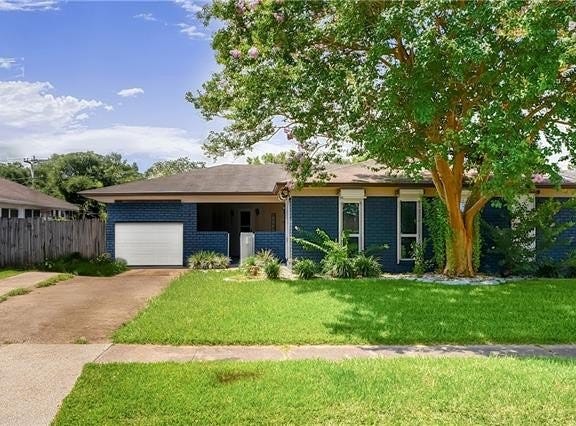 1832 FAITH Place, Gretna, LA 70056
