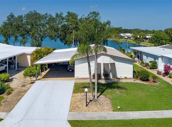 8467 IMPERIAL CIRCLE, PALMETTO, FL 34221